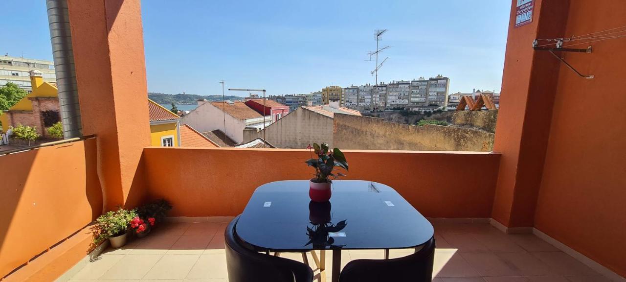Ferienwohnung Relax In Lisbon For 4 People With Terrace And Parking Exterior foto