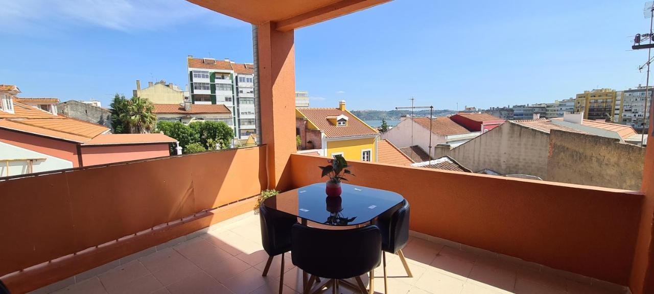 Ferienwohnung Relax In Lisbon For 4 People With Terrace And Parking Exterior foto